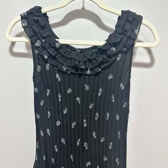 Alfani Black and White Pleated Paisley Print Ruffle Neck Dress, Sz 4 - Picture 2 of 4